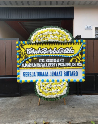 Papan Bunga Duka di Semabung Baru